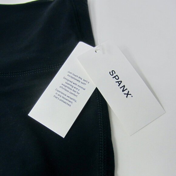 NWT SPANX OnForm Micro Flare Pants size Small/Petite Black - Picture 7 of 8